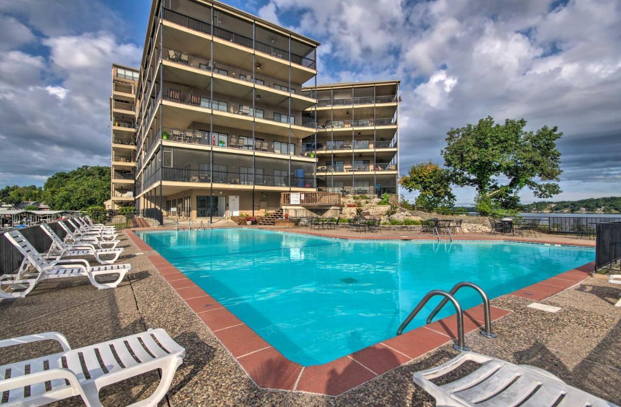 Bright Waterfront Condo With Resort Amenities! Lake Ozark Exteriör bild